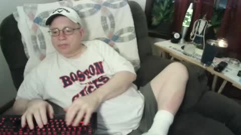 jpmel99 online show from 02/09/25, 03:43