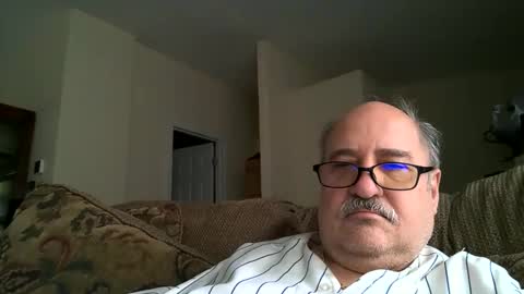 jr8in online show from 02/08/25, 09:15