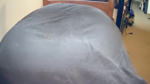 jries329 online show from 12/22/25, 09:28