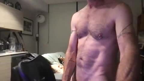 Snapshot of jrocket2 chatting on 11/02/25, 11:01 jrocket2 online show from 11/02/25, 11:01