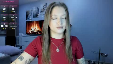 Julia and Julia online show from 09/19/25, 03:13