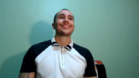 Juan online show from 02/23/25, 09:44