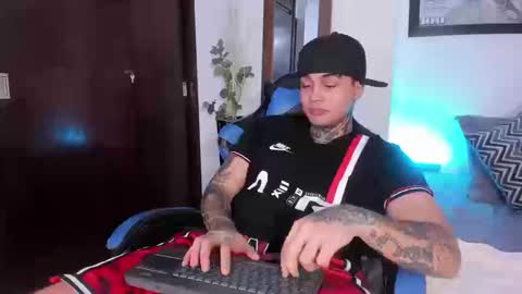 juan_alvarez18 online show from 09/09/25, 08:19