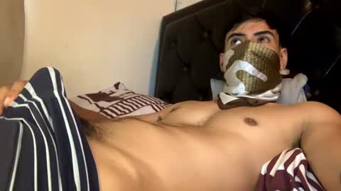 Snapshot of juan_bunny chatting on 07/15/26, 12:43 lJuanl online show from 07/15/26, 12:43