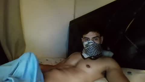 Snapshot of juan_bunny chatting on 07/30/26, 04:11 lJuanl online show from 07/30/26, 04:11