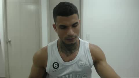 juan_gomez_1 online show from 12/11/24, 10:16