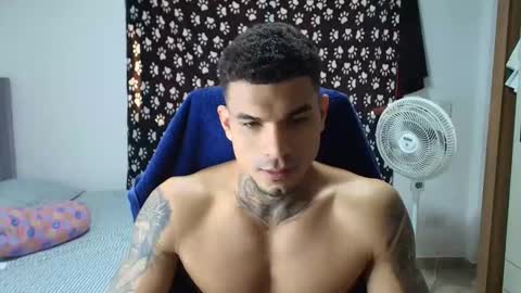 juan_gomez_1 online show from 11/10/25, 03:33