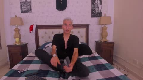 Snapshot of juan_lovers chatting on 12/03/24, 04:39 J U A N L O V E R S online show from 12/03/24, 04:39