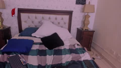 Snapshot of juan_lovers chatting on 12/05/24, 06:55 J U A N L O V E R S online show from 12/05/24, 06:55