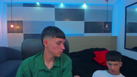 JuanSteven online show from 02/05/25, 04:16