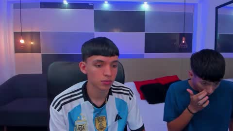 JuanSteven online show from 02/19/25, 04:12