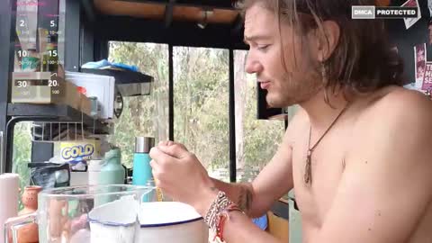 Snapshot of juana1hin chatting on 11/20/25, 04:29 Juana1hin online show from 11/20/25, 04:29