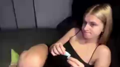 Lola online show from 03/23/26, 09:02