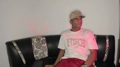 Snapshot of juanbigcock21cm chatting on 04/12/26, 07:41 juan jose online show from 04/12/26, 07:41