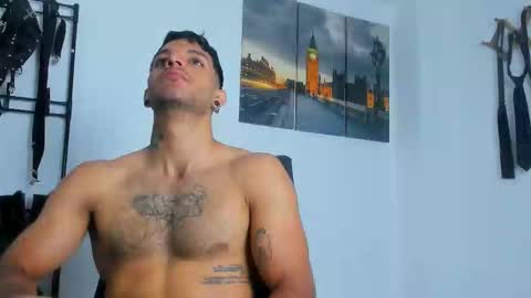 Juan Esteban online show from 10/17/25, 03:47