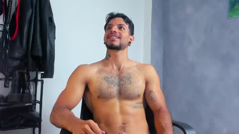 Juan Esteban online show from 05/14/26, 04:03