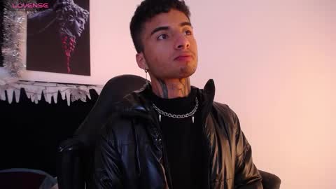 juancamilo66_ online show from 12/23/24, 03:07