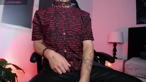 juancamilo66_ online show from 03/06/25, 04:19