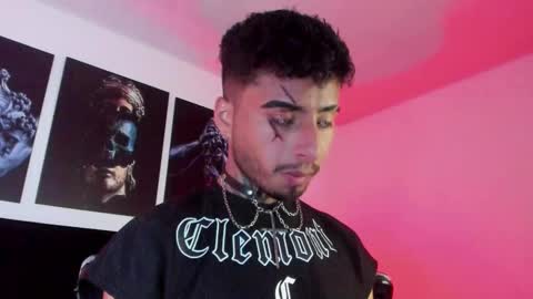 juancamilo66_ online show from 10/17/25, 03:10