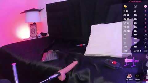 juancamilo66_ online show from 10/20/25, 03:51