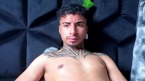 juancamilo66_ online show from 05/10/26, 07:08