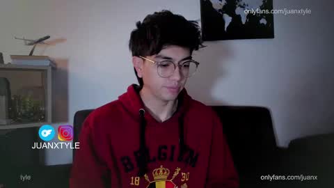 . online show from 09/15/25, 02:28