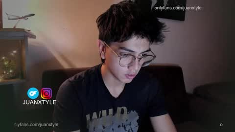 . online show from 10/10/25, 03:27