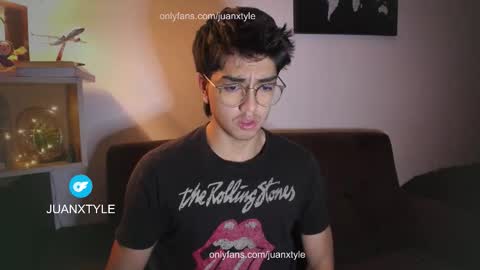 . online show from 10/20/25, 02:56