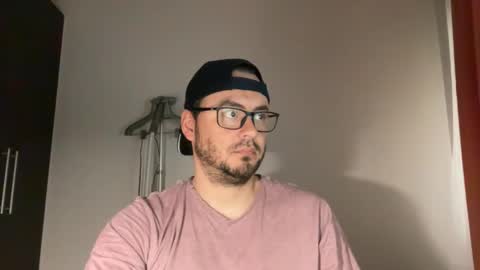 Snapshot of juanchom chatting on 01/08/25, 02:14 juanchom online show from 01/08/25, 02:14