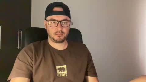 Snapshot of juanchom chatting on 01/13/25, 02:32 juanchom online show from 01/13/25, 02:32