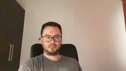 Snapshot of juanchom chatting on 01/23/25, 03:54 juanchom online show from 01/23/25, 03:54