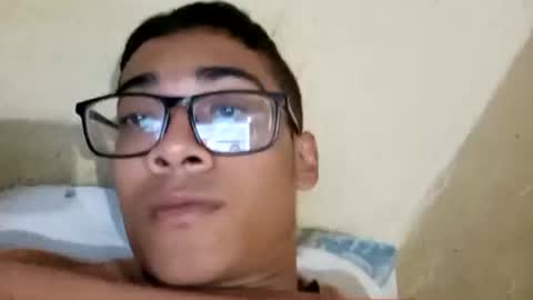 juancito252074 online show from 11/16/25, 03:56