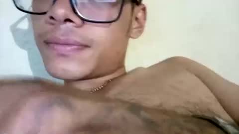 juancito252074 online show from 11/19/25, 03:39