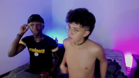 Snapshot of juandaaa__ chatting on 02/21/25, 01:22 juandaaa__ online show from 02/21/25, 01:22