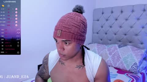 Snapshot of juande_24 chatting on 12/16/24, 05:17 independent model online show from 12/16/24, 05:17