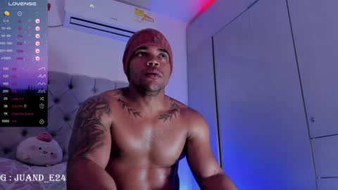 Snapshot of juande_24 chatting on 02/08/25, 07:48 independent model online show from 02/08/25, 07:48