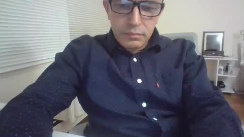 Snapshot of juanearth1 chatting on 01/13/26, 10:37 juanearth1 online show from 01/13/26, 10:37