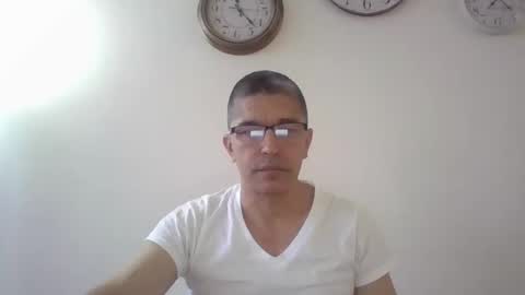 Snapshot of juanearth1 chatting on 02/17/26, 12:23 juanearth1 online show from 02/17/26, 12:23