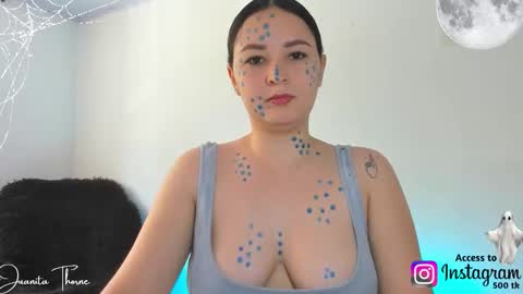 Snapshot of juanita_thorne chatting on 10/31/25, 05:03 online show from 10/31/25, 05:03