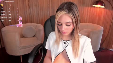 Juanita Clay online show from 01/21/25, 06:23