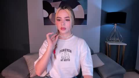 Juanita Clay online show from 09/09/25, 12:26