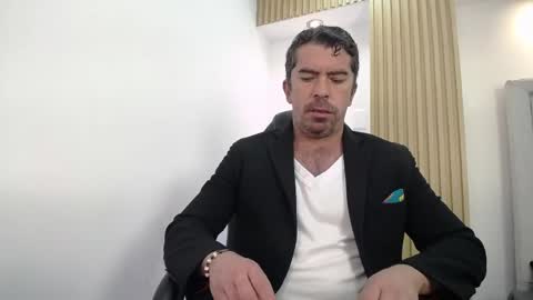 Juan k online show from 05/08/26, 01:16