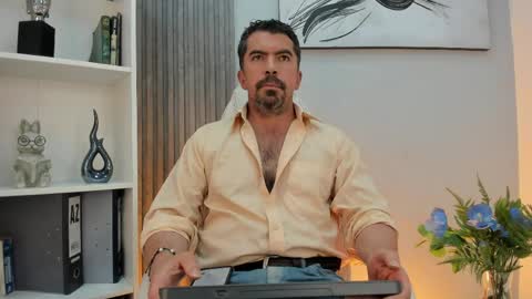 Juan k online show from 06/03/26, 01:08