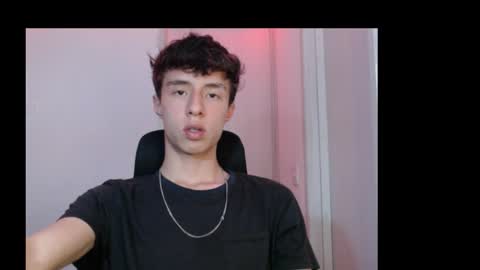 Snapshot of juanmres chatting on 10/28/25, 02:59 juanmres online show from 10/28/25, 02:59