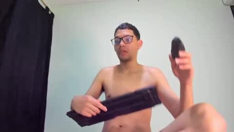 Snapshot of juansuarez204 chatting on 02/15/25, 11:03 juansuarez204 online show from 02/15/25, 11:03