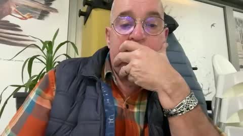Juan online show from 12/04/25, 10:35