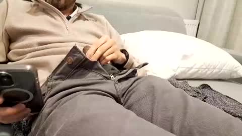 juanxxxo_ online show from 11/04/25, 05:12