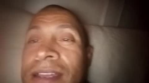 Snapshot of jugg3 chatting on 12/24/24, 04:11 Carlos online show from 12/24/24, 04:11