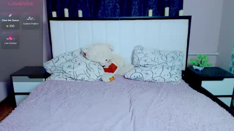 Diana For friends simple Di online show from 03/08/25, 10:32