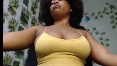 Snapshot of juicy_gold22 chatting on 03/09/25, 08:52 Mariagold online show from 03/09/25, 08:52